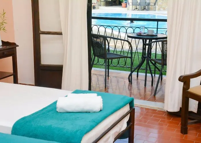 Annaliza Hotel Pyrgi (Corfu)
