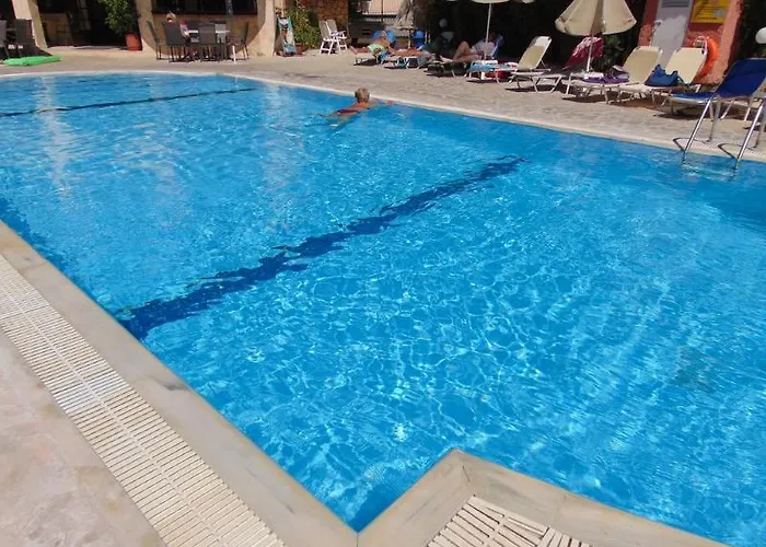 Annaliza Hotel 3*